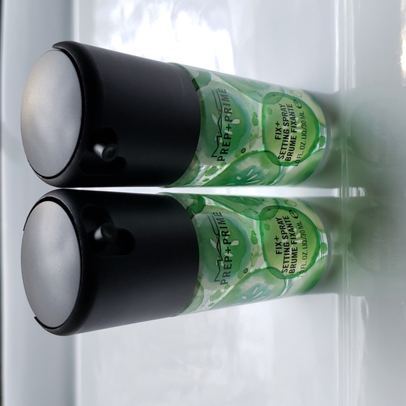 **HP**New Mac Cucumber Prep & Prime Sprays - Picture 4 of 7